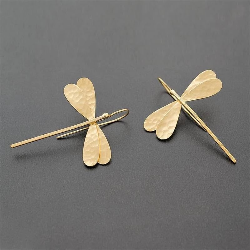 Animal Jewelry Dragonfly Stud Earrings For Women in Gold Color and Silver Color