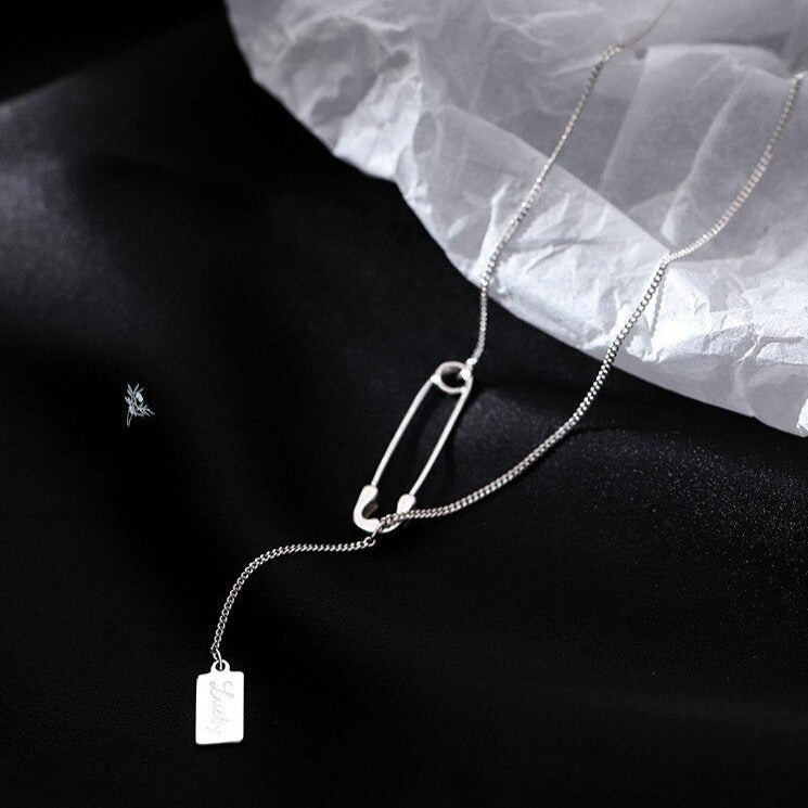 Fashion Jewelry Lucky Letter Pendant Necklace for Women in 925 Sterling Silver