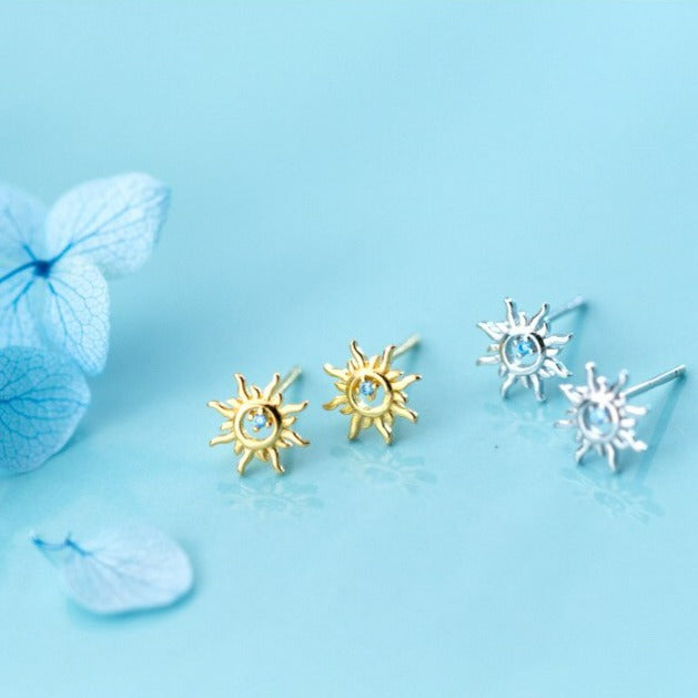 Fashion Jewelry Lovely Sun Stud Earrings For Women in Gold Color and Silver Color