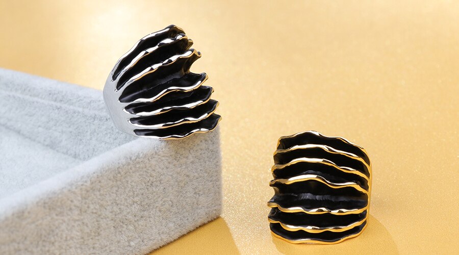 Chunky Stripes Enamel Wave Line Statement Ring For Women in Gold Color