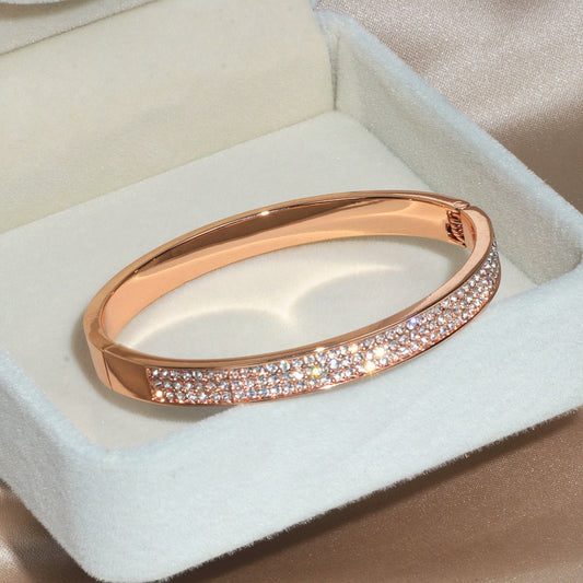 Trendy Jewelry Elegant Classic Crystal Cuff Bangle Bracelet for Women with Zircon in Gold Color