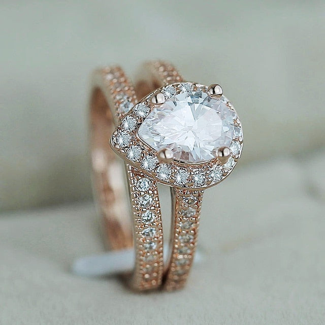 Classic Pear Cut Zircon Bridal Set Rings for Women with Zircon in Rose Gold Color