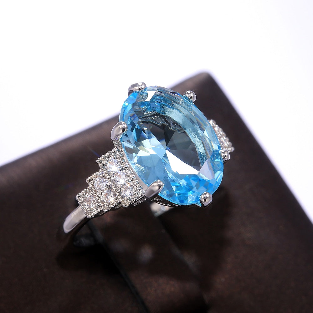 Luxury Jewelry Big Oval Cut Sky Blue Zircon Engagement Ring for Women in Silver Color