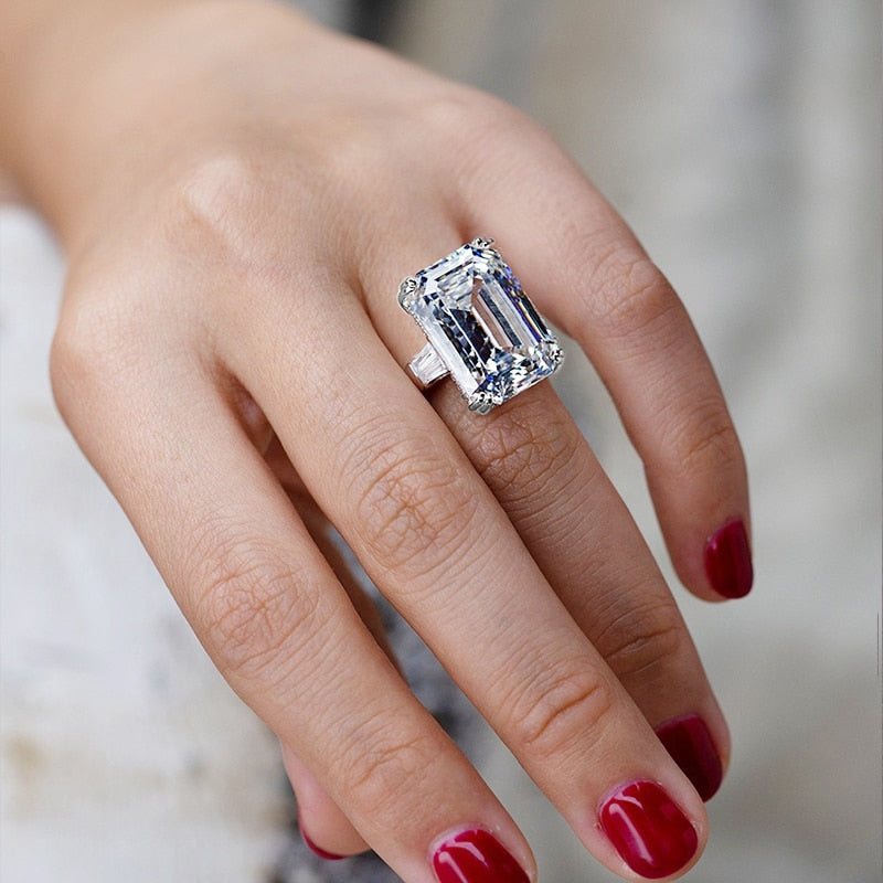 Fashion Jewelry Simple Emerald Cut Zircon Cocktail Rings for Women in Silver Color