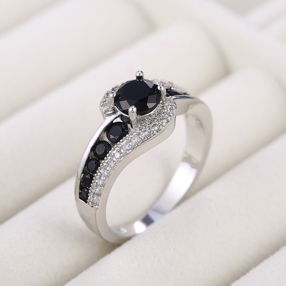 Trendy Jewelry Black Zircon Engagement Ring for Women in Silver Color