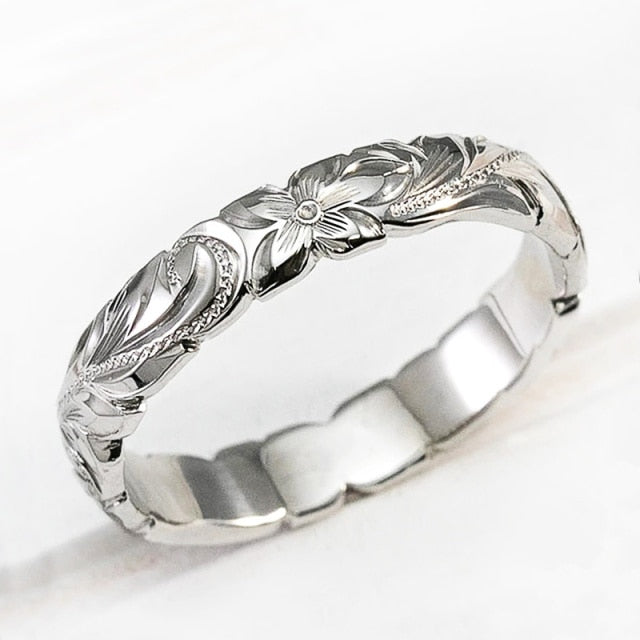 Vintage Jewelry Elegant Carved Flower Band Ring for Women in Silver Color
