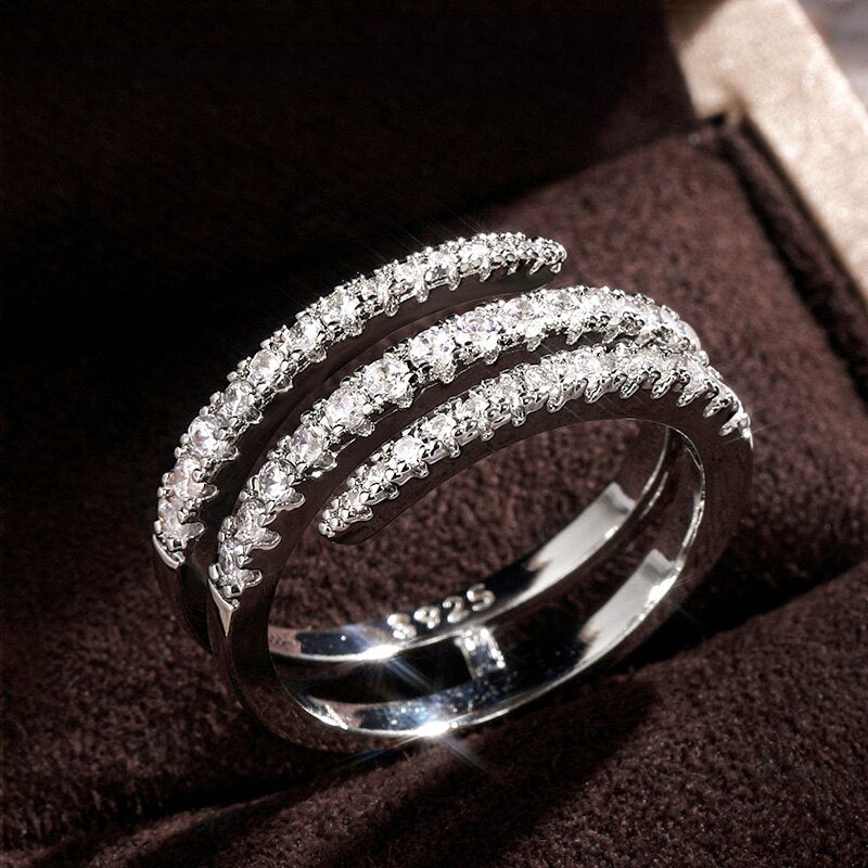 Statement Jewelry Fashion Surround Ring for Women with Zircon in 925 Silver