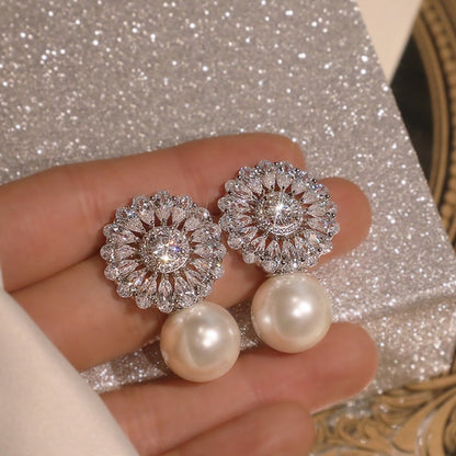 Wedding Jewelry Elegant Flower Stud Earrings for Bridal with Pearl and Zircon