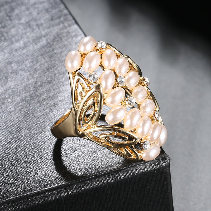 Fashion Jewelry Leaf Pearl Ring For Women with Zircon in Gold Color