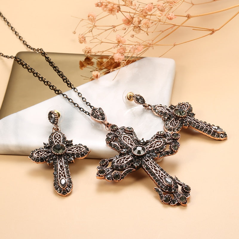 Vintage Jewelry Noble Gray Crystal Cross Jewelry Set for a Friend with Zircon in Gold Color