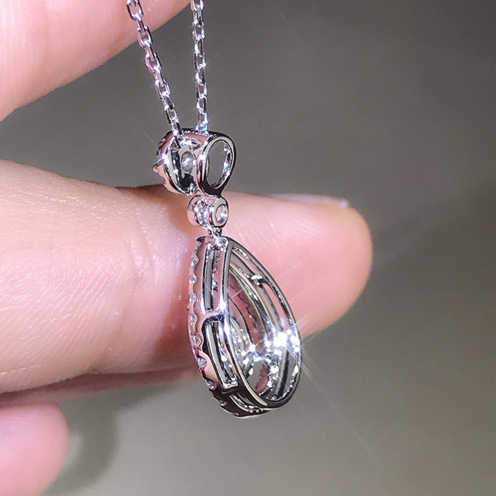 Wedding Jewelry Water Drop Pendant Necklace for Women with Zircon in Silver Color