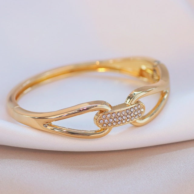 Fashion Jewelry Charm Party Cuff Bangle Bracelet for Women with Zircon in Gold Color