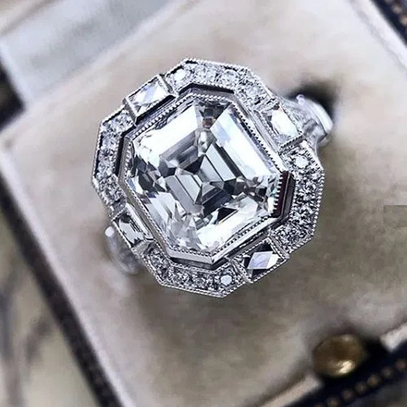 Wedding Jewelry Elegant Asscher Cut Zircon Rings for Women in Silver Color