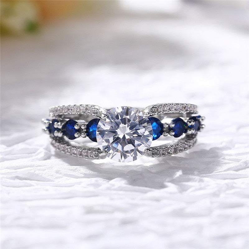 Wedding Jewelry Round Cut Zircon Engagement Rings for Women in Silver Color