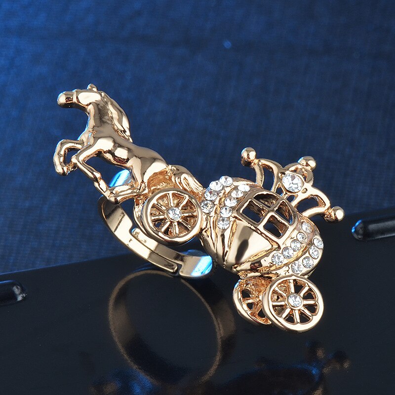 Luxury Christmas Carriage Big Rings for Women with Zircon in Gold Color