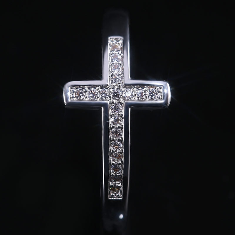 Fashion Jewelry Micro Pave Simple Cross Ring for Women with Zircon in Silver Color