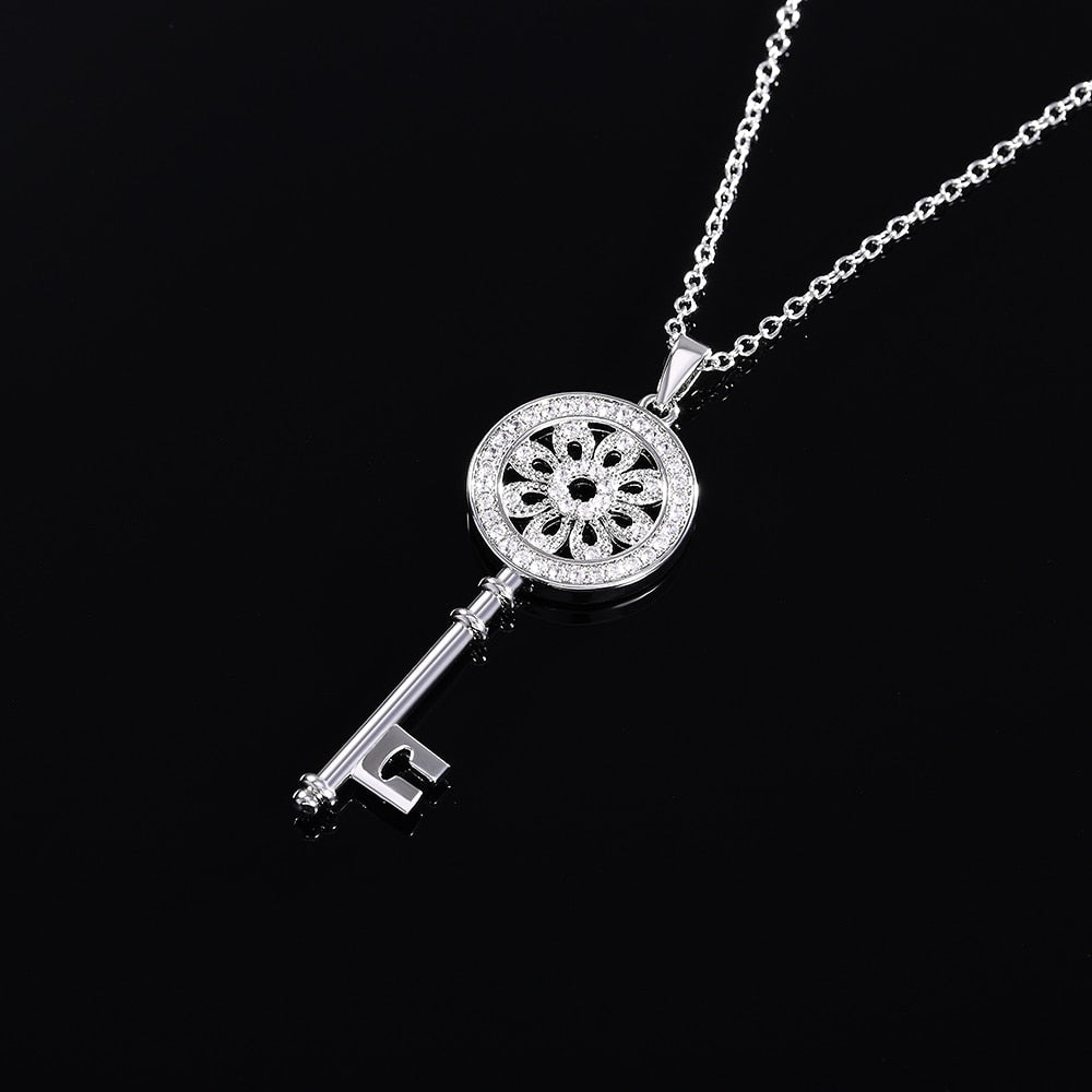Trendy Jewelry Exquisite Micro Paved Key Pendant Necklace for Women in Silver Color
