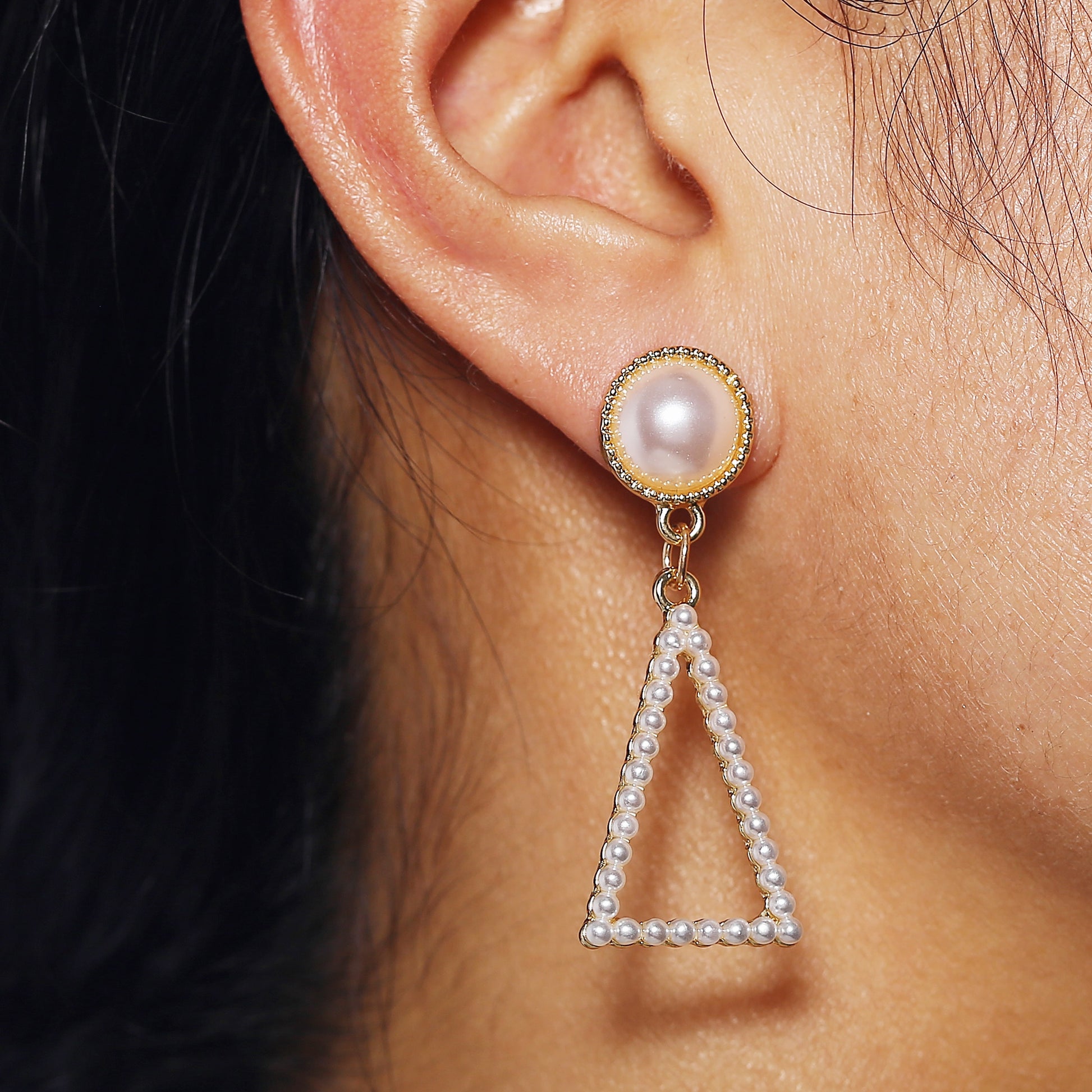 Statement Jewelry Big Triangle Pearl Drop Earrings with Zircon in Gold Color