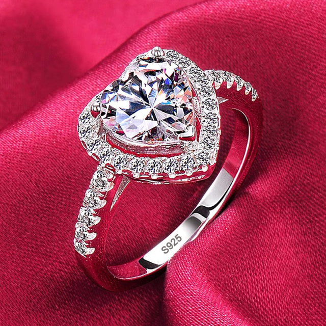 Romantic Jewelry Luxury Shiny Round Cut CZ Engagement Rings for Women