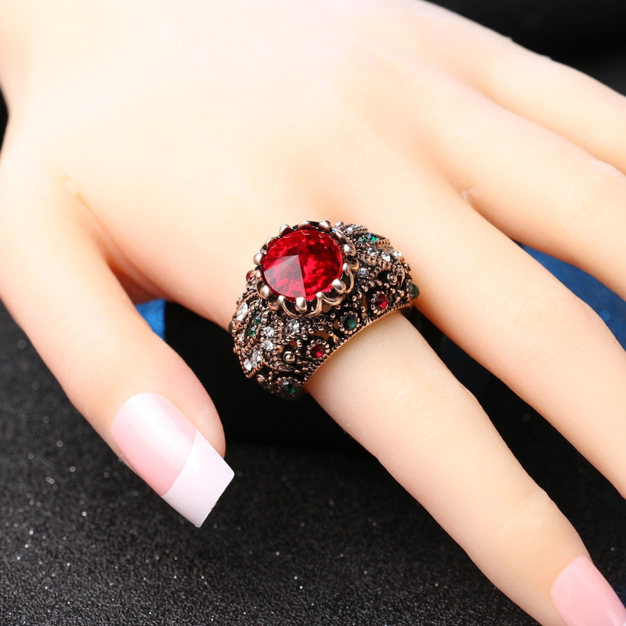 Vintage Jewelry Cocktail Rings for Women with Crystal in Gold Color